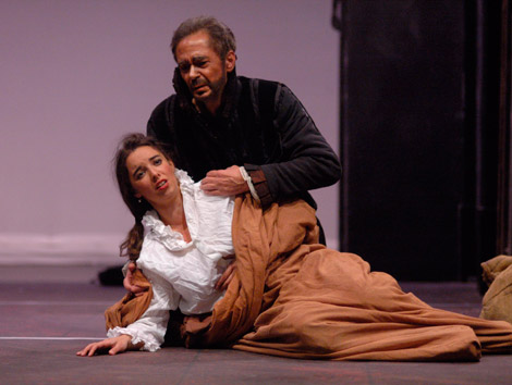 Ruth Kerr as Gilda in Rigoletto